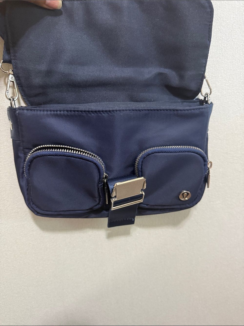 lululemon athletica 3L Navy Crossbody Bag with Silver Hardware - Picture 4 of 11